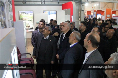 بازدید وزیر اقتصاد کشور جمهورى آذربایجان و وزیر ارتباطات و فناوری اطلاعات ایران از نمایشگاه توانمند
