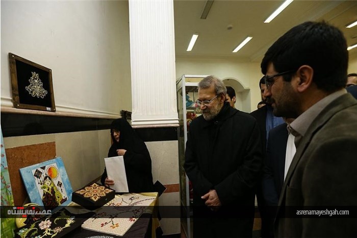 بازدید رییس مجلس از نمایشگاه دستاورد های سازمان فنی و حرفه ای
