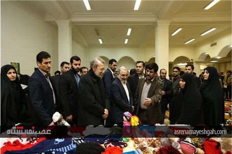 بازدید رییس مجلس از نمایشگاه دستاورد های سازمان فنی و حرفه ای