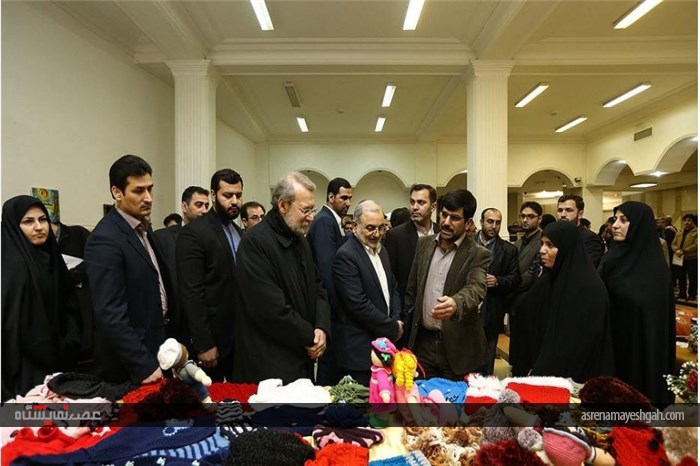 بازدید رییس مجلس از نمایشگاه دستاورد های سازمان فنی و حرفه ای