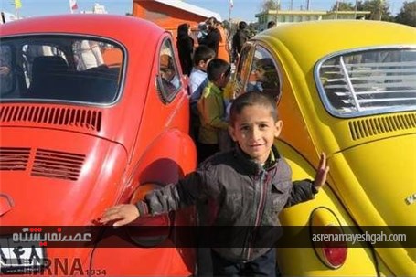 گزارش تصویری نمایشگاه خودروهای قدیمی در بوشهر