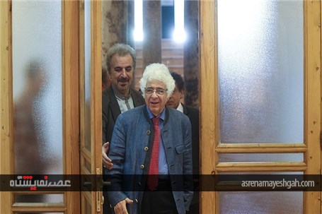 نشست خبری چکناواریان در مورد نمایشگاه بوم موسیقی