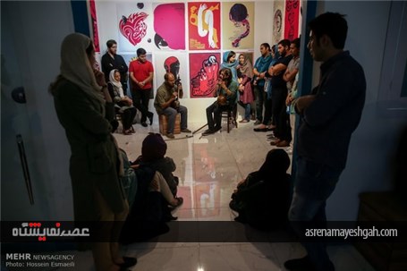 گزارش تصویری افتتاح نمایشگاه پوستربا عنوان به طور مستقل