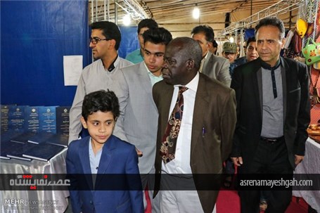 گزارش تصویری بازدید سفیر اوگاندا از نمایشگاه قرآن کرمان