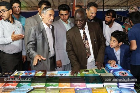 گزارش تصویری بازدید سفیر اوگاندا از نمایشگاه قرآن کرمان