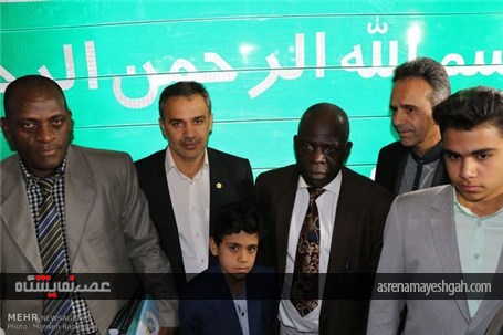 گزارش تصویری بازدید سفیر اوگاندا از نمایشگاه قرآن کرمان