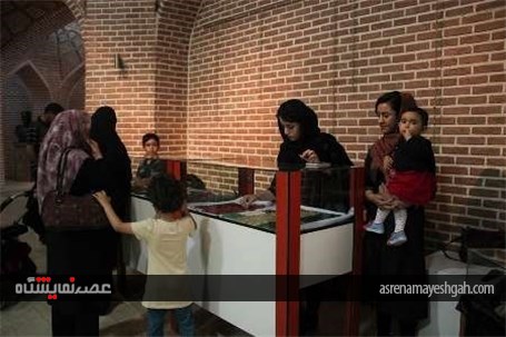 گزارش تصویری افتتاح نمایشگاه سنگ های قیمتی در نگارخانه خطایی اردبیل