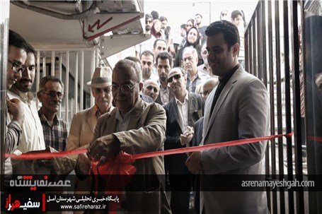 گزارش تصویری از نمایش 22 اثر منتخب در نمایشگاه عکس جشنواره &#171;تی تی&#187;