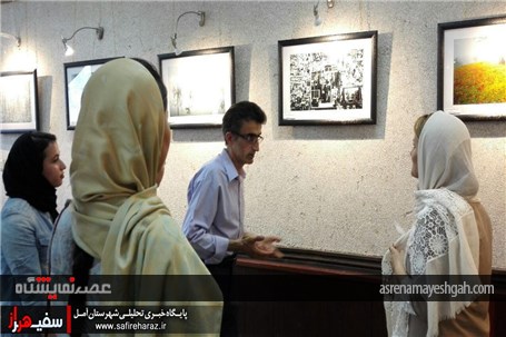 گزارش تصویری از نمایش 22 اثر منتخب در نمایشگاه عکس جشنواره &#171;تی تی&#187;