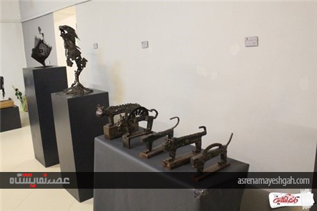گزارش تصویری سومین نمایشگاه مجسمه‌های فلزات بازیافتی در قائم‌شهر