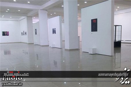 گزارش تصویری نمایش آثار عکاس یزدی در نمایشگاه ارمنستان