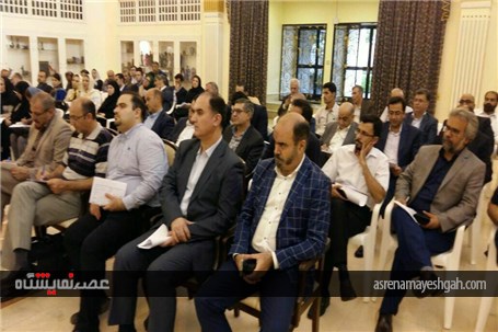 نشست هیات تجاری-نمایشگاهی ایرانی با مسوولین سفارت جمهوری اسلامی ایران در مسقط