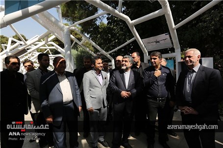 گزارش تصویری بازدید استاندار و فرماندار تهران از نمایشگاه هنر تدبیر