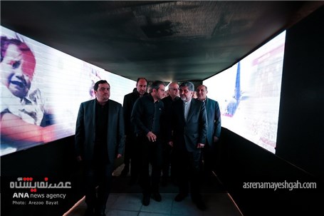 گزارش تصویری بازدید استاندار و فرماندار تهران از نمایشگاه هنر تدبیر