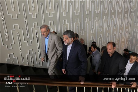 گزارش تصویری بازدید استاندار و فرماندار تهران از نمایشگاه هنر تدبیر