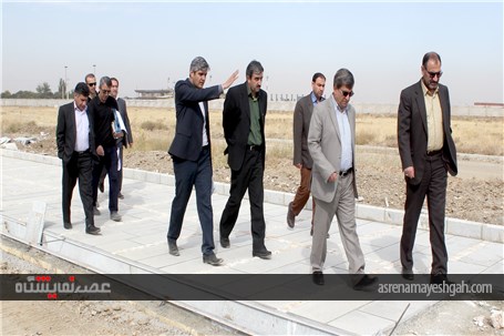 بازدید معاون هماهنگی امور عمرانی و معاون امور اقتصادی و منابع انسانی استاندار همدان از سایت در حال ا