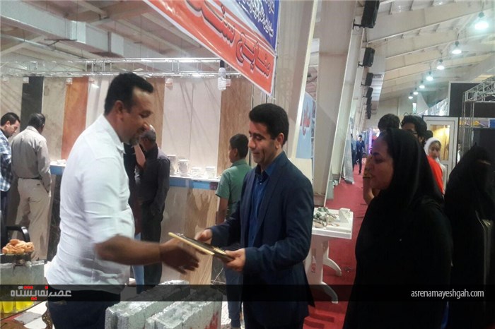 تقدیر از مشارکت کنندگان دومین نمایشگاه تخصصی صنعت ساختمان قشم
