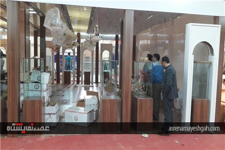 گزارش تصویری مراحل آماده سازی غرفه در نمایشگاه تخصصی مبلمان و لوستر همدان