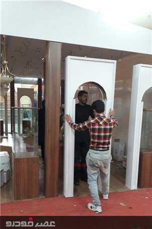 گزارش تصویری مراحل آماده سازی غرفه در نمایشگاه تخصصی مبلمان و لوستر همدان