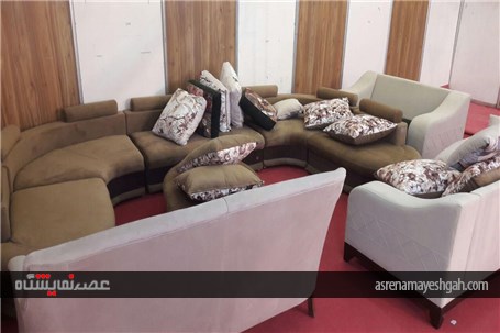 گزارش تصویری مراحل آماده سازی غرفه در نمایشگاه تخصصی مبلمان و لوستر همدان