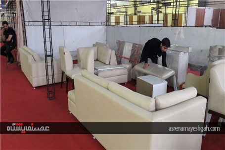 گزارش تصویری مراحل آماده سازی غرفه در نمایشگاه تخصصی مبلمان و لوستر همدان