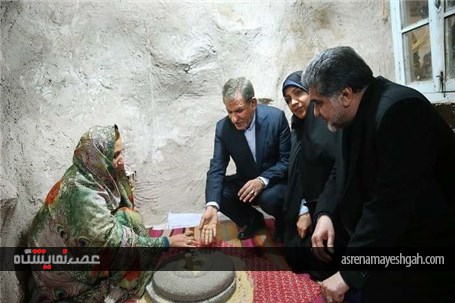 بازدید جهانگیری از نمایشگاه توانمندی های روستائیان و عشایر