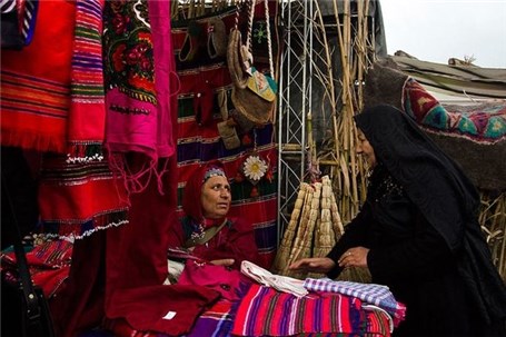 حضور ۱۴ پوشش بومی کشوردرنخستین جشنواره بین المللی اقوام درکرمانشاه