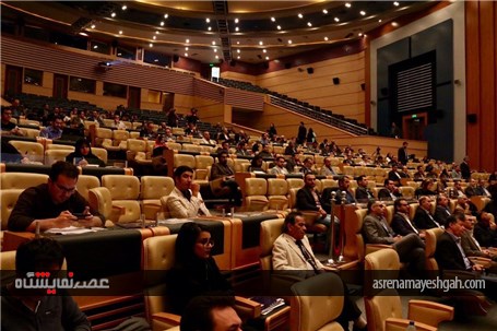 همایش نفت و انرژی کیش همزمان با نمایشگاه بین المللی KISH ENEX در حال برگزاری است