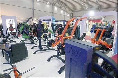 نمایش تجاری با حضور عضله‌سازها