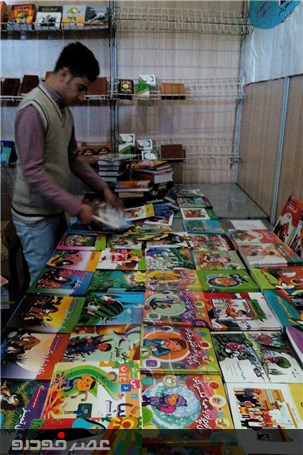 گزارش تصویری آماده سازی نمایشگاه کتاب کاشان