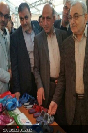گزارش تصویری افتتاح دومین نمایشگاه تخصصی کفش وصندل وصنایع وابسته قم