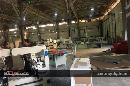 گزارش تصویری از آماده سازی غرفه های نمایشگاه بین المللی صنایع چوب، ماشین آلات و تجهیزات وابسته