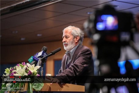 گزارش تصویری از افتتاحیه نمایشگاه رسانه های دیجیتال انقلاب اسلامی