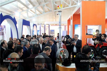 بازدید وزیر اقتصاد کشور جمهورى آذربایجان و وزیر ارتباطات و فناوری اطلاعات ایران از نمایشگاه توانمند