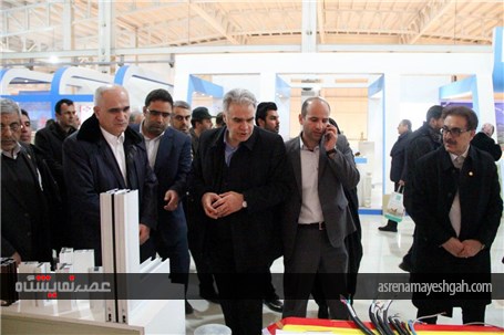 بازدید وزیر اقتصاد کشور جمهورى آذربایجان و وزیر ارتباطات و فناوری اطلاعات ایران از نمایشگاه توانمند