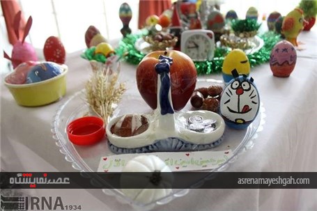 گزارش تصویری برگزاری نمایشگاه تخم مرغ های رنگی در مدارس تبریز