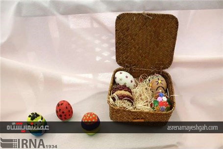 گزارش تصویری برگزاری نمایشگاه تخم مرغ های رنگی در مدارس تبریز