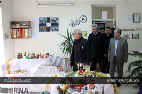 گزارش تصویری برگزاری نمایشگاه تخم مرغ های رنگی در مدارس تبریز