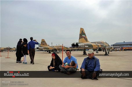 نمایشگاه هوایی راهیان نور در پایگاه چهارم وحدتی دزفول