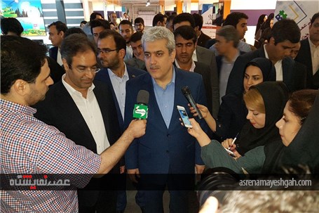 بازدید سورنا ستاری معاون علم و فناوری رئیس جمهور از رویداد فین استارز فرابورس