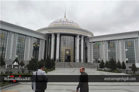 گزارش تصویری از نمایشگاه عکس سالروز برقراری روابط دیپلماتیک ترکمنستان و ایران در عشق آباد