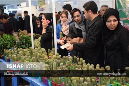 گزارش تصویری استقبال مردمی از نمایشگاه تخصصی گل و گیاه در ارومیه