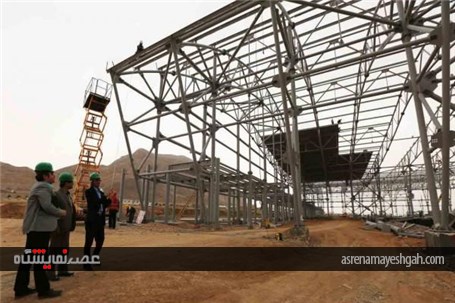 گزارش تصویری از آغاز عملیات پوشش سقف سالن علامه مجلسی پروژه نمایشگاه بزرگ اصفهان