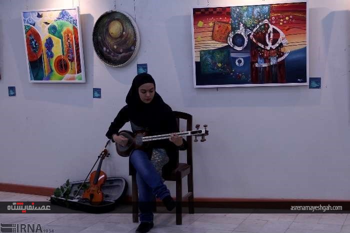 گزارش تصویری از برپایی نمایشگاه نقاشی در شهرکرد