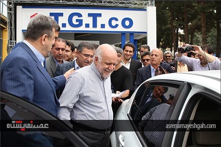 بازدید وزیر نفت از بیست و دومین نمایشگاه بین المللی نفت، گاز، پالایش و پتروشیمی