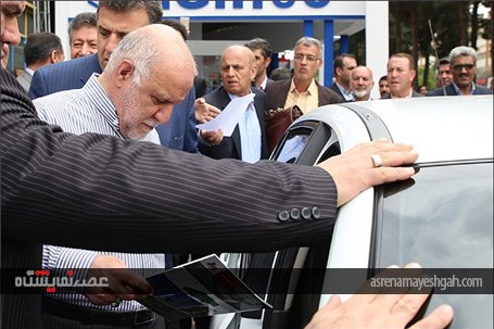 بازدید وزیر نفت از بیست و دومین نمایشگاه بین المللی نفت، گاز، پالایش و پتروشیمی