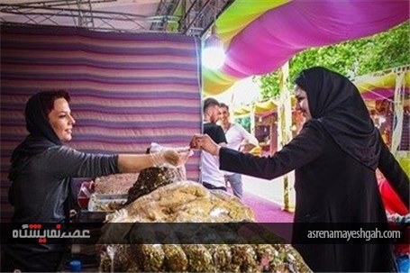 جشنواره گلاب گیری