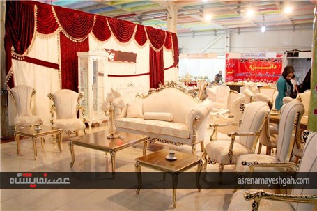گزارش تصویری از اولین روز نمــایشگاه تخصصــى مبلمان صنایع چوبى ، لوستـر و دکوراسیون داخلى منزل ارومی