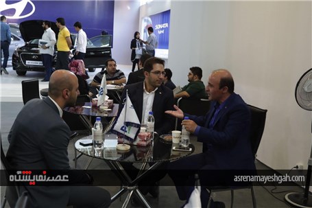 استقبال بازدیدکنندگان از محصولات پاکرو در نمایشگاه خودرو تبریز