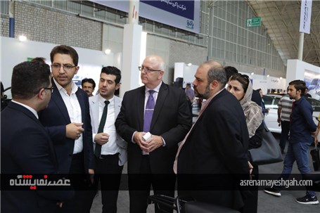 استقبال بازدیدکنندگان از محصولات پاکرو در نمایشگاه خودرو تبریز